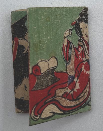JAPON - Epoque MEIJI (1868 - 1912) Miniature album and album of color prints, one...