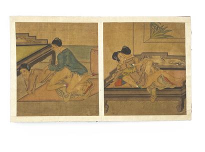 CHINE - Vers 1900 Album de douze encres et couleurs sur soie illustrant des couples...