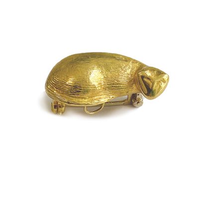 null 
Jean-Michel Folon (1934-2005) 




The cat, 2000




Brooch-pendant featuring...