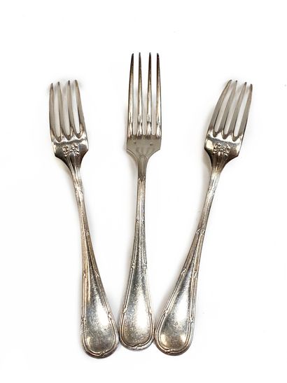 null 
Set of silver plated cutlery consisting of 6 forks and 6 soup spoons net contour...