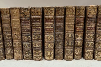 null Fort lot de livres dont "Histoire moderne" (30 vol), Byron (10 vol), "Histoire...