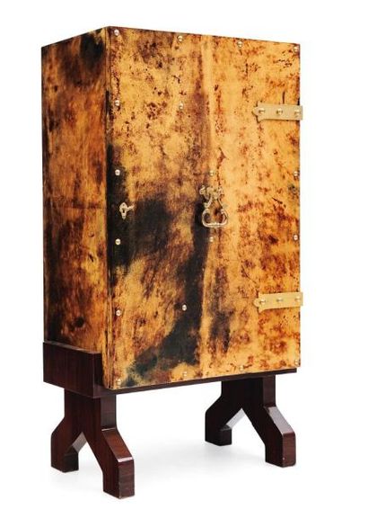 Aldo Tura Cabinet Parchemin, laiton, plaquage de palissandre Vers 1950 H_117,5 cm...