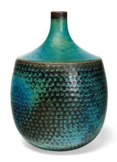 STIG LINDBERG (1916-1982) Vase en grès émaillé, signé « G-hand Stig L » Vase in glazed...