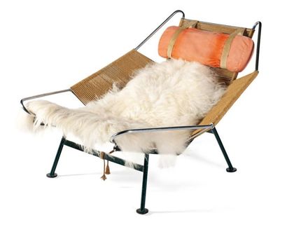 HANS J. WEGNER (1914-2007) Fauteuil Flagline GE225 en métal laqué, cordage, tissu...