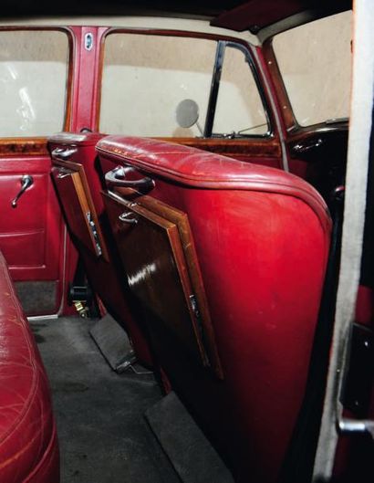 Bentley Type R 1953 Châssis: n° B 286 YD Bel intérieur patiné Véhicule fiable et...