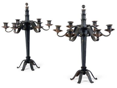 RAYMOND SUBES (1891-1970) Paire de chandeliers à six bras Fer forgé Vers 1930 H_48...