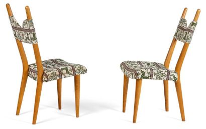 JEAN ROYÈRE (1902-1981) Paire de chaises à dossier bandeau et montants latéraux débordant...