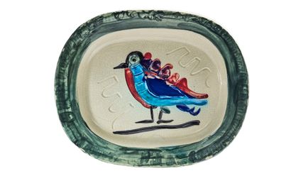 null Pablo PICASSO (1881-1973)
Plat modèle « Oiseau polychrome » en céramique émaillée...