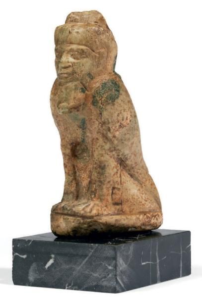 ÉGYPTE STATUETTE REPRÉSENTANT UN OISEAU BA, probablement le Ba d'Amon. Il est à corps...