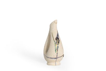 null Céramique TUPY
Vase solitaire en céramique émaillée à décor polychrome
Circa...