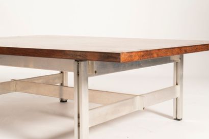 null LICEU DE ARTES E OFICIOS
Table basse en bois massif, placage de bois et métal
Étiquette...