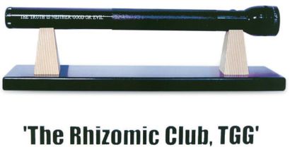 MIKE CHAVEZ DAWSON (NÉ EN 1974) The Rhizomic Club, TGG, 2002 Lampe torche (maglite)...