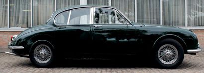 DAIMLER 250 V8 SALOON - 1968 Châssis: n° P1K1915BW - Fiabilité et performance - Finition...