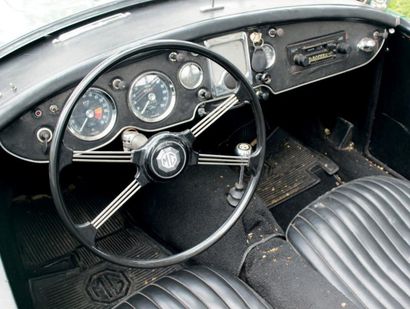 MGA 1600 MK II ROADSTER - 1962 Châssis: n° 2107109 - Roadster joyeux - Ligne indémodable...