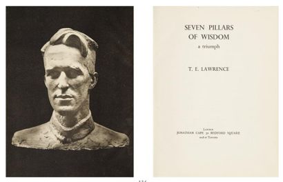 LAWRENCE (Thomas Edward) Seven Pillars of Wisdom. A Triumph. Londres, Jonathan Cape,...
