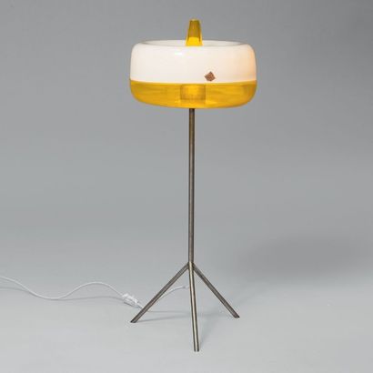 Flavio POLI (1900-1984) Rare lampe de parquet et son dessin préparatoire Verre opalin,...