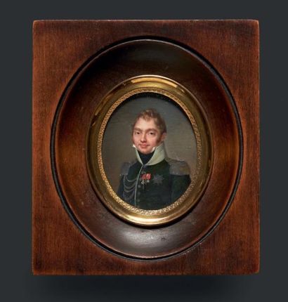 JEAN-BAPTISTE-JACQUES AUGUSTIN Portrait du Duc de Berry en buste vers la gauche,...