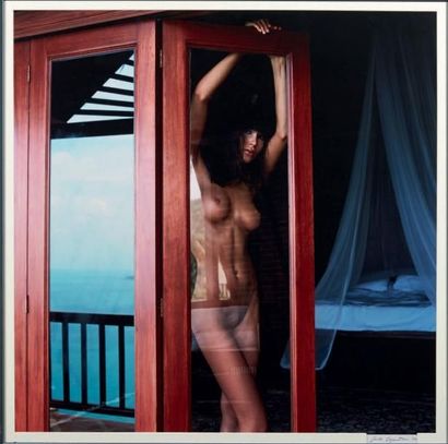 GUIDO ARGENTINE "Olesya playing with a window in Ko Samoui 2" Tirage couleur signé...