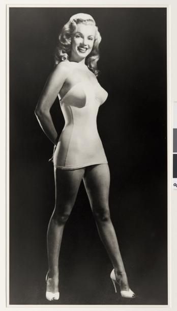 LASZLO WILLINGER (NÉ EN 1909) Young Marilyn Monroe, 1949 Tirag argentique signé D'une...