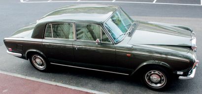 ROLLS-ROYCE SILVER SHADOW Une Rolls pour tous les jours La Rolls-Royce Silver Shadow...