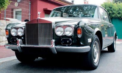 ROLLS-ROYCE SILVER SHADOW Une Rolls pour tous les jours La Rolls-Royce Silver Shadow...