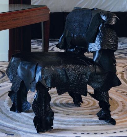 Fernando & Humberto Campana Leatherworks chair, 2007 Chaise en cuir noir et métal....