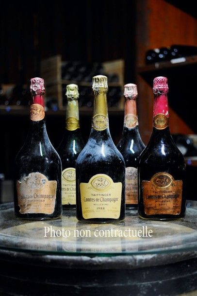 null Lot panaché comprenant: - 1 Bouteille Champagne Brut Comtes De Champagne Rosé...