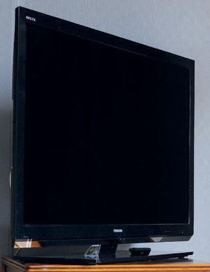 Téléviseur à écran plat Toshiba Regza 107...