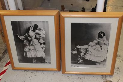Deux reproductions de photographies encadrées...