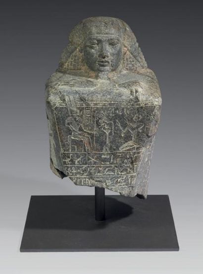 null STATUE-CUBE AU NOM DU PROPHÈTE D'AMON PAMI, FILS DU DJED-KHONSOU-IOU-EF-ANKH....