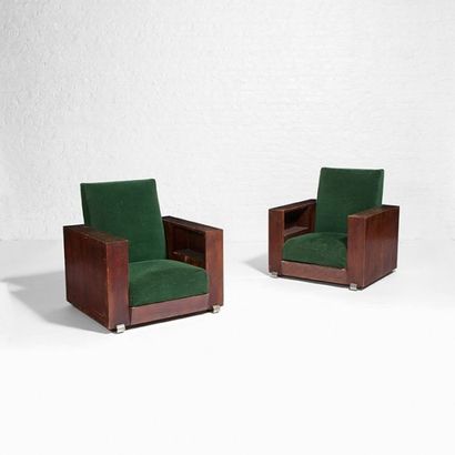TRAVAIL FRANÇAIS DES ANNÉES 1930 Paire de fauteuils modernistes à pieds «Skis» Acajou,...