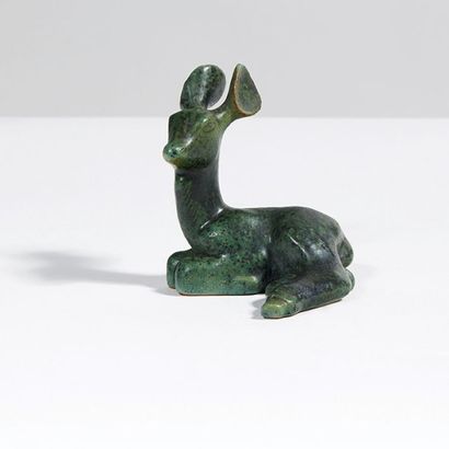 ARNE BANG (1901-1983) Danemark Sculpture animalière représentant un faon Grès émaillé...