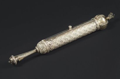 null IMPORTANT ÉTUI DE ROULEAU D'ESTHER EN ARGENT Vienne, 1858 An important Vienna...