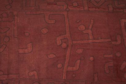 null NTCHAK KUBA ZAÏRE. RDC. Grand tissu ocre rouge à motifs géométriques. H_582...