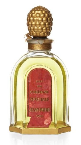 Jean Patou «Eau de Cologne Spéciale» Flacon en cristal, de forme borne, bouchon doré...