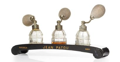 Jean Patou «Présentoir» Présentoir de comptoir pour les parfums «Amour Amour», «Moment...