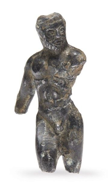  STATUETTE D'HERCULE. Statuette représentant Hercule nu, debout, en mouvement, le...