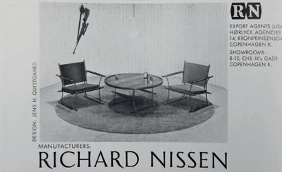 JENS H. QUISTGAARD (1919-2008) Danemark Table modèle «Cigare» ou «Stokkestol» Palissandre...