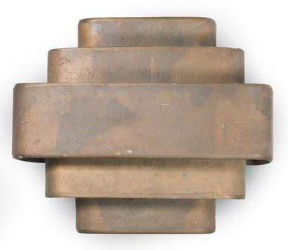Jules Wabbes (1919-1974) Applique à cinq bandeaux Bronze brut H_23 cm L_27 cm P_23...