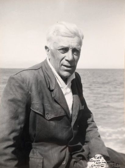 Photographe non identifié Portrait de Georges Braque à la casquette
Tirage argentique.
Dédicace...
