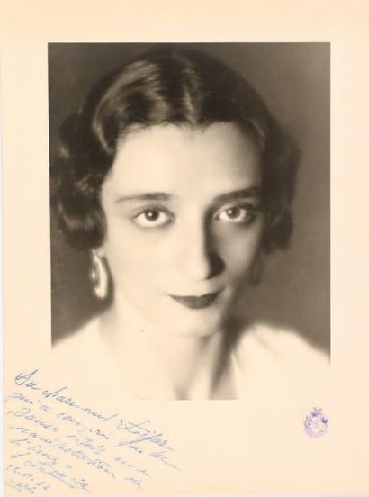 Photographe non identifié Portrait de Suzanne Lorcia. 1932. Tirage de l'époque sur...