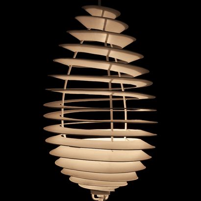 POUL HENNINGSEN (1894-1967) 
Suspension modèle «Spiral»
Aluminium laqué blanc
Édition...