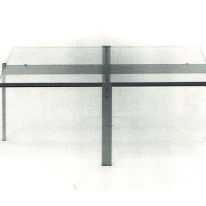 POUL KJAERHOLM (1929-1980) 
Table modèle «PK65»
Piètement en métal chromé, plateau...
