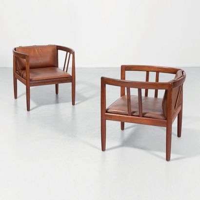 ILLUM WIKKELSØ (1919-1999) 
Paire de fauteuils
Palissandre, cuir végétal brun patiné
Édition...