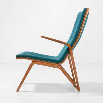 BERTIL FRIDHAGEN (1905-1993) 
Fauteuil
Bois, laiton, tissu
Édition Bodafors, vers...