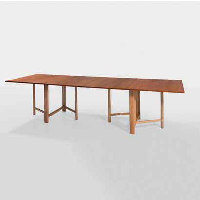 BRUNO MATHSSON (1907-1988) 
Table à système modèle «Maria Flap»
Bouleau, teck
Première...