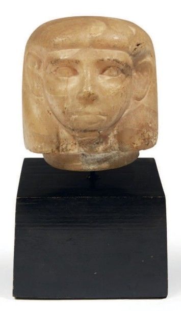 null BOUCHON DE VASE CANOPE.
Il représente l'un des quatre fils d'Horus à visage...