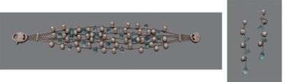 BICEGO Demi-parure en or gris 18K (750°/°°) comprenant: un bracelet de 5 chaînettes...
