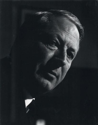 Philippe HALSMAN 
Edward Heath, Premier Ministre, 1966
Tirage argentique d'époque.
Tampon...
