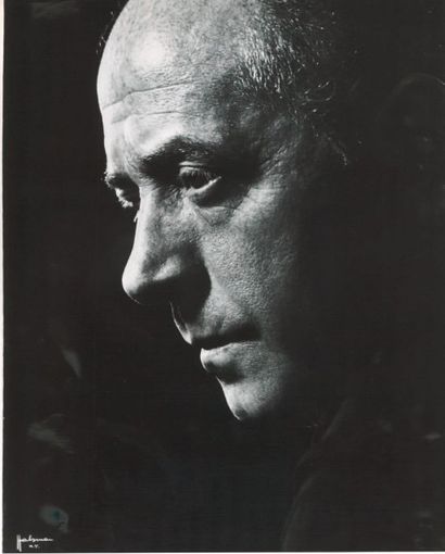 Philippe HALSMAN 
Eugene Ormandy, chef d'orchestre en titre du Philadelphia Orchestra,...